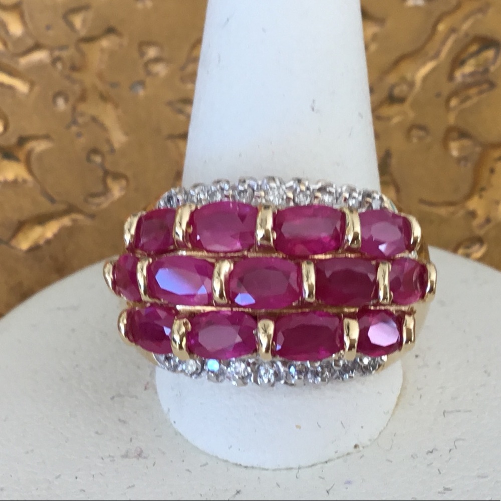 10KTYG Ruby Diamond Ring Size 7 1/4. Weight 7.1.  Can be resized.  Perfect Gift. - Picture 9 of 13